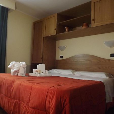 Club Hotel Kristiania Сан-Массімо Екстер'єр фото